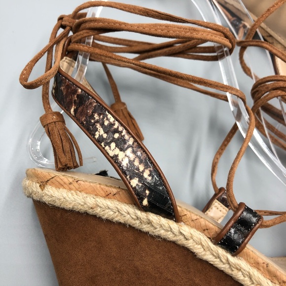 White House Black Size 8.5 Strappy Ankle Tie Wedges - Picture 4 of 8